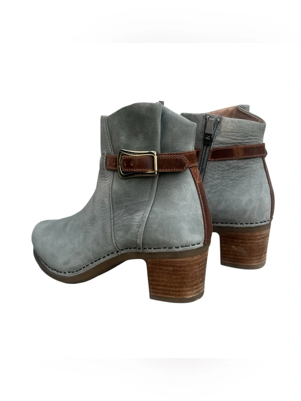 Dansko Hartley Grey Nubuck Leather Ankle Boot. SZ.37.